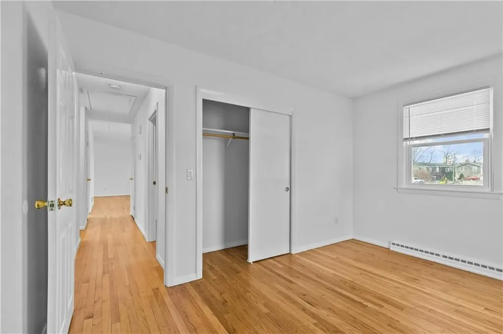 4 Weetamoe Road Middletown RI 02842