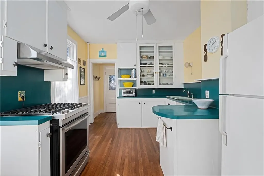 223 Narragansett Parkway Warwick RI 02888