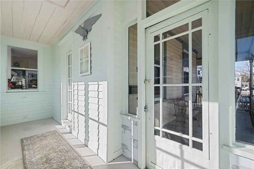 223 Narragansett Parkway Warwick RI 02888
