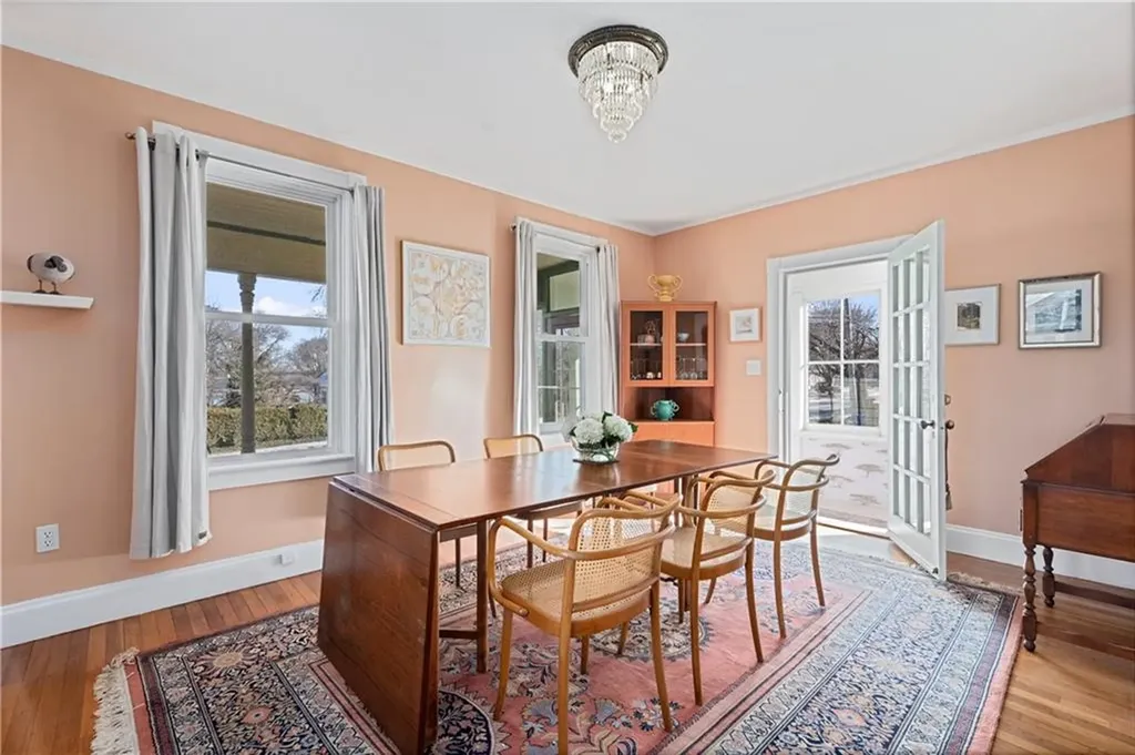 223 Narragansett Parkway Warwick RI 02888