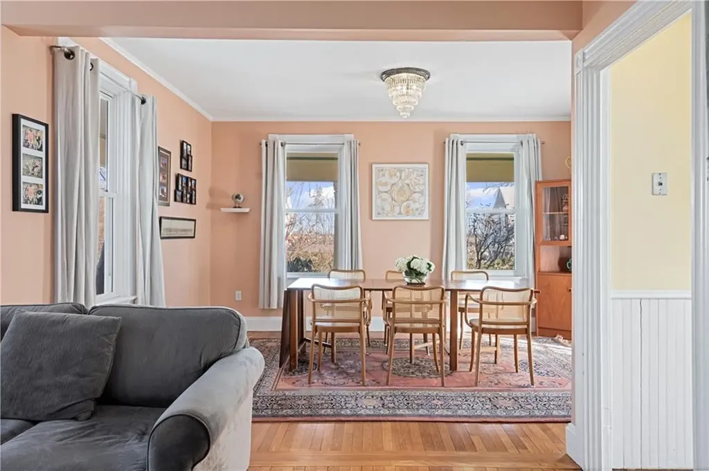 223 Narragansett Parkway Warwick RI 02888