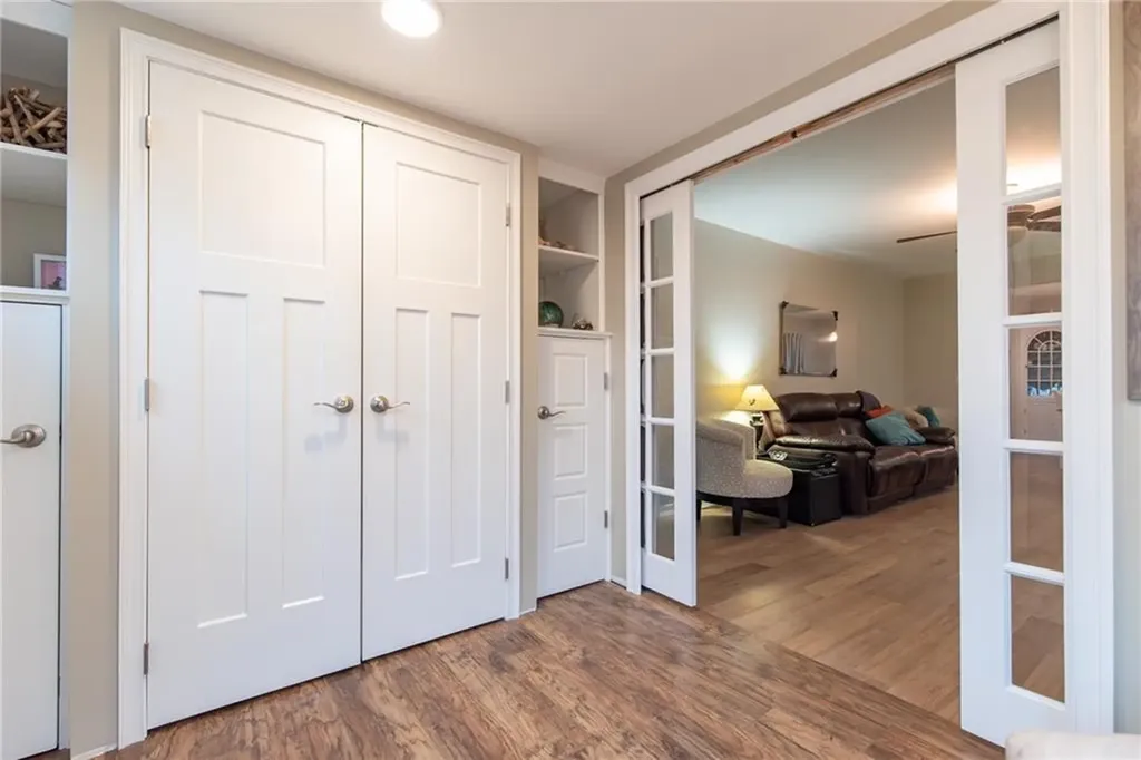 283 Bellman Avenue Warwick RI 02889
