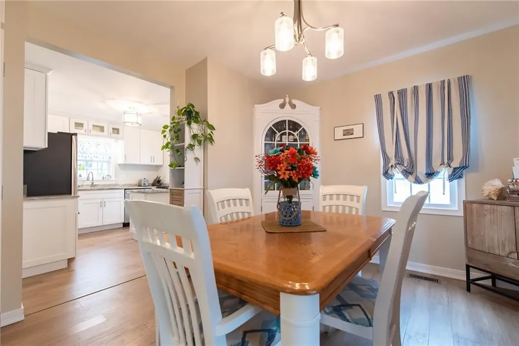 283 Bellman Avenue Warwick RI 02889