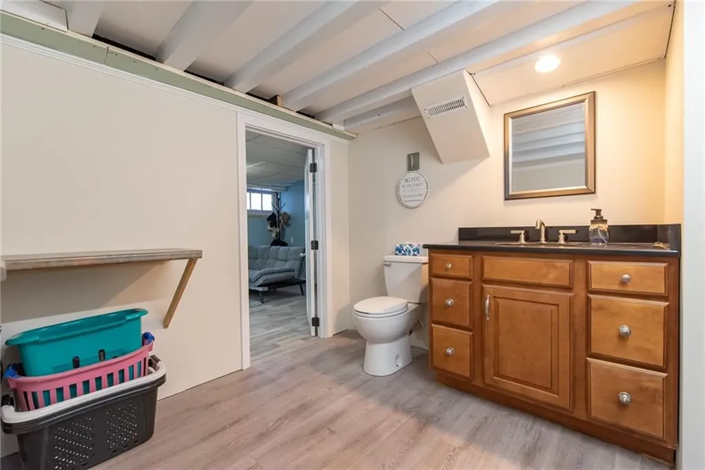 283 Bellman Avenue Warwick RI 02889