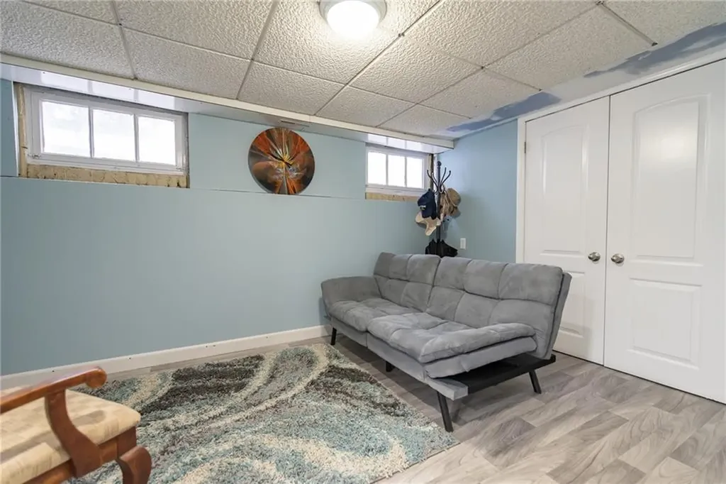 283 Bellman Avenue Warwick RI 02889