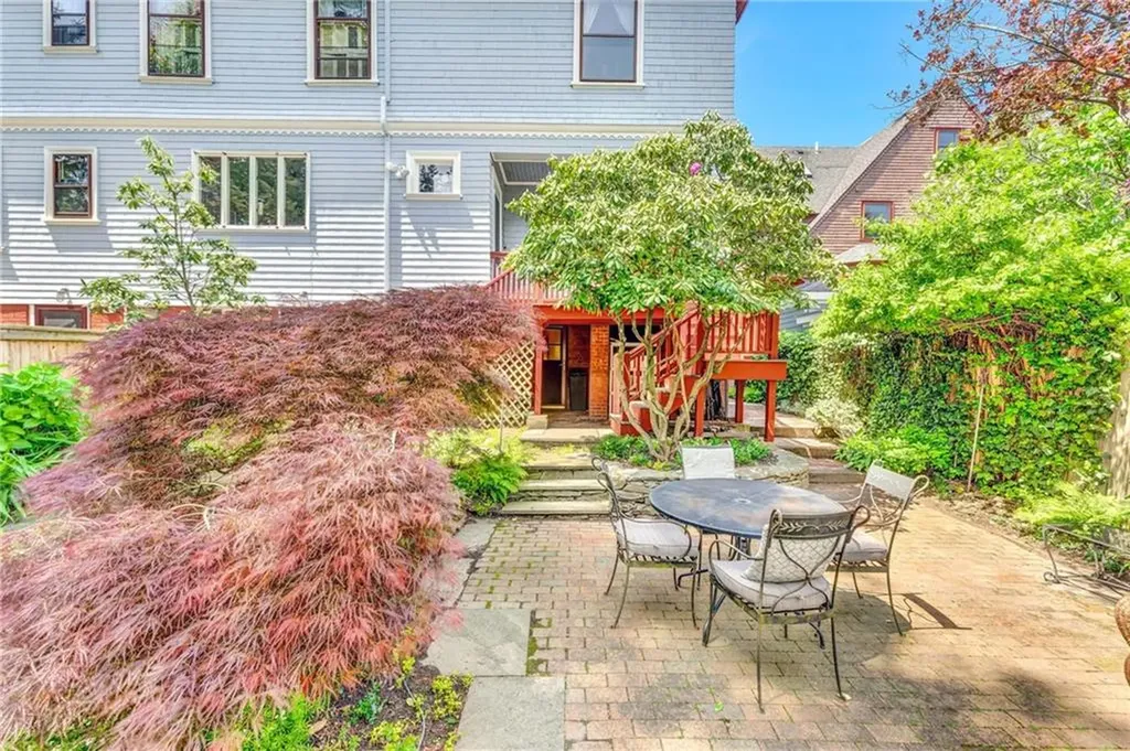 185 Brown Street Providence RI 02906