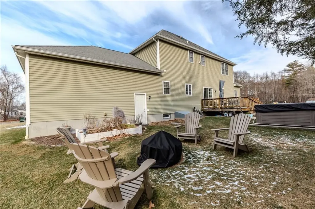 3 Menard Lane Smithfield RI 02917