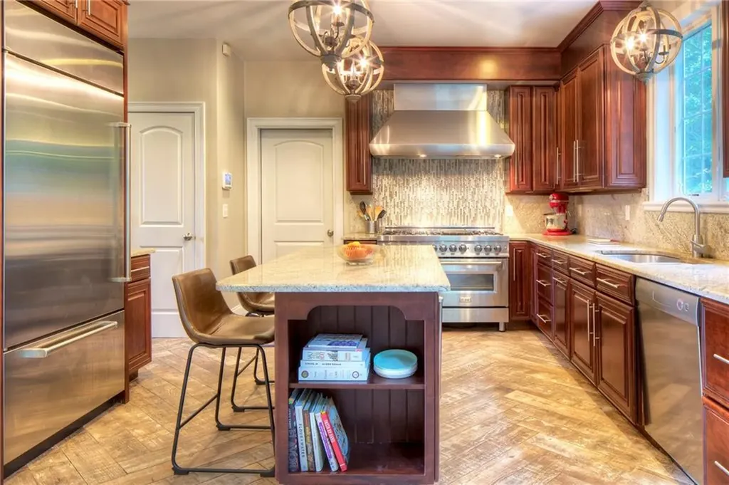 68 William Barton Drive Tiverton RI 02878