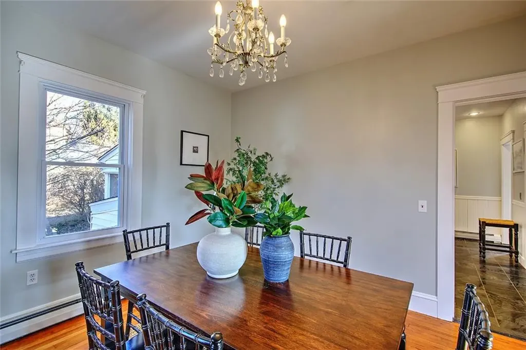 405 Maple Avenue Barrington RI 02806