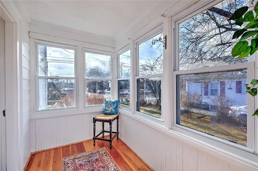 405 Maple Avenue Barrington RI 02806