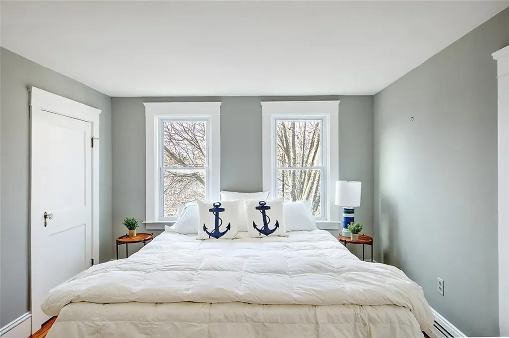 405 Maple Avenue Barrington RI 02806