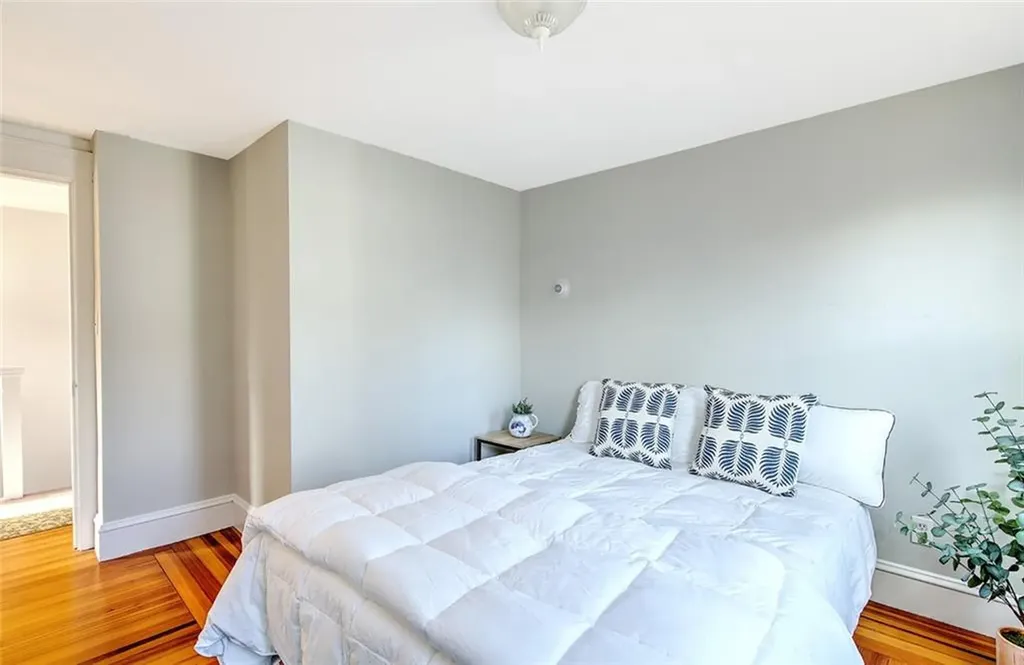 405 Maple Avenue Barrington RI 02806
