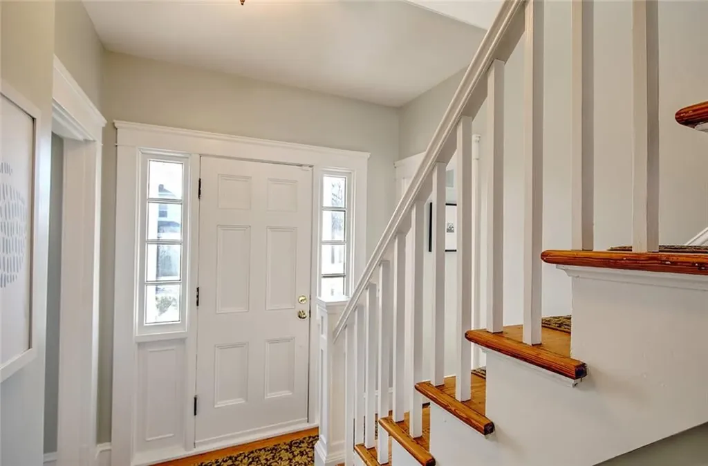 405 Maple Avenue Barrington RI 02806