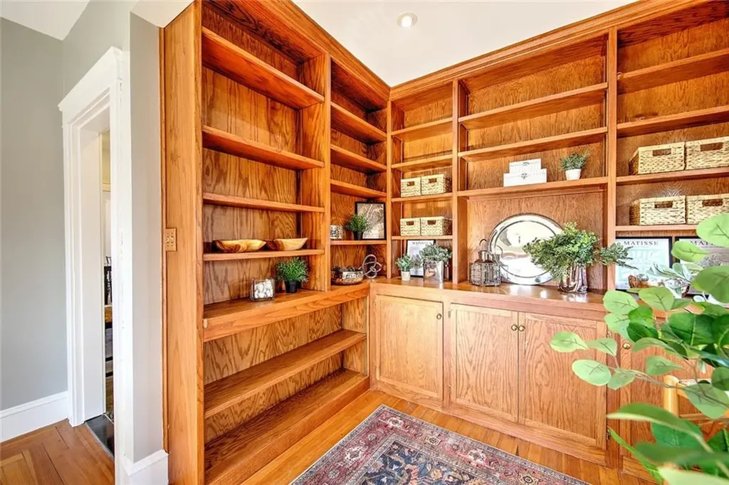 405 Maple Avenue Barrington RI 02806