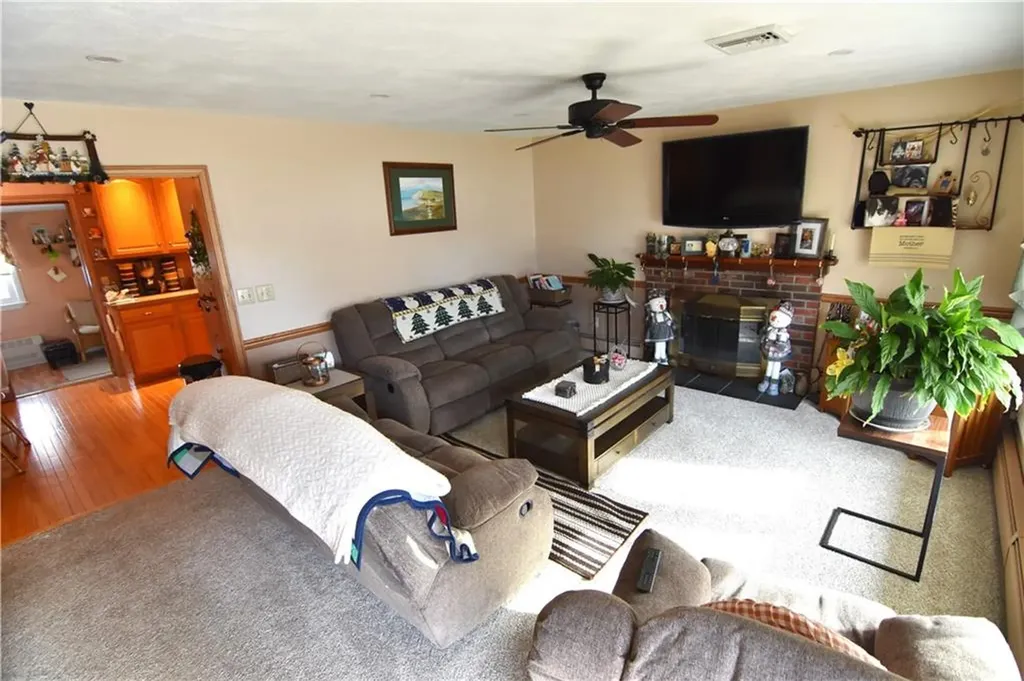 88 Carey Court Woonsocket RI 02895