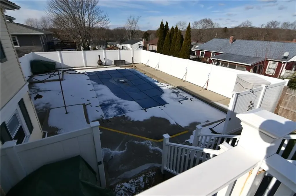 88 Carey Court Woonsocket RI 02895