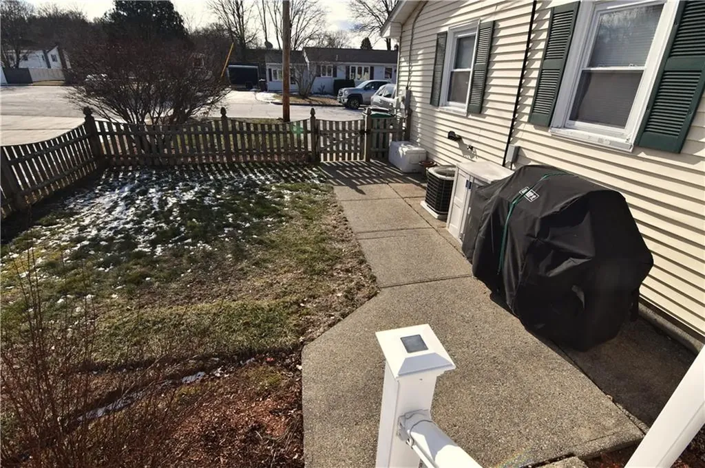 88 Carey Court Woonsocket RI 02895