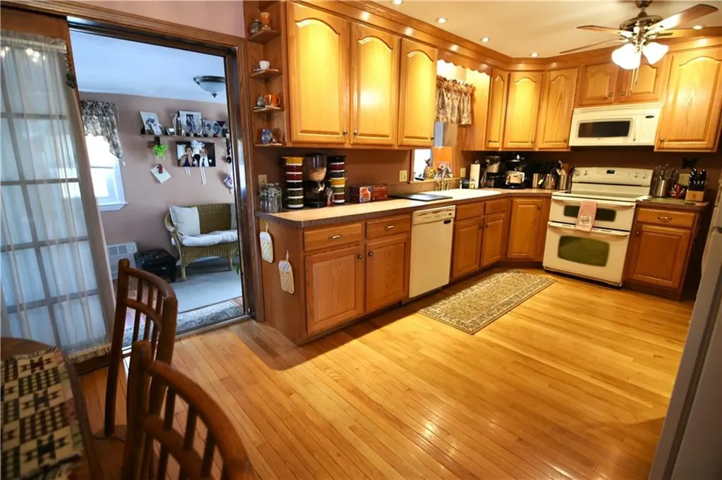 88 Carey Court Woonsocket RI 02895