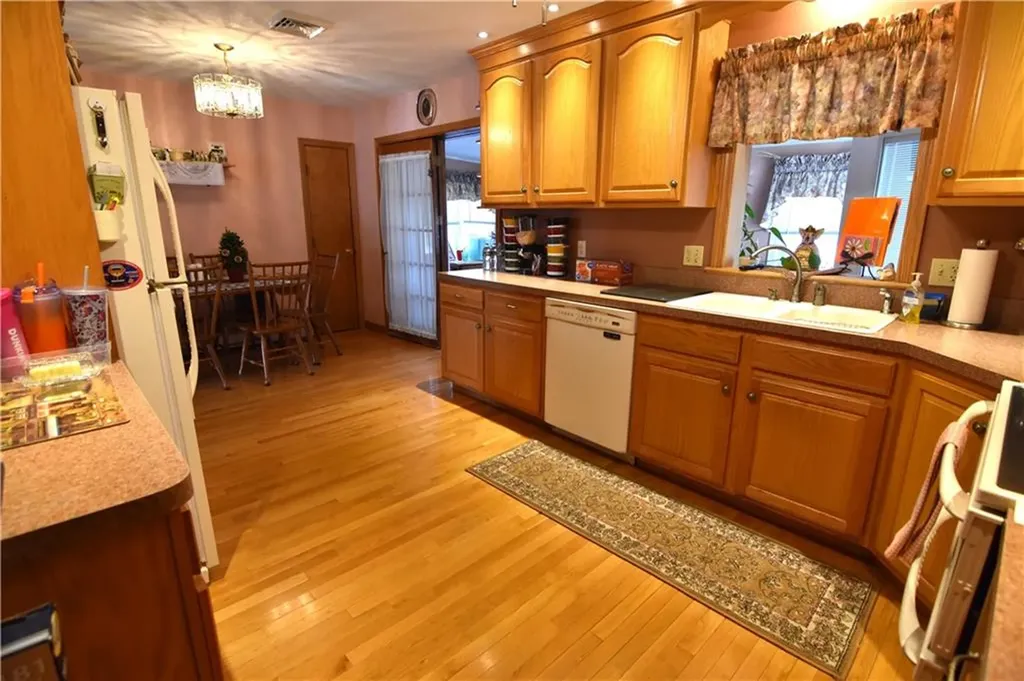 88 Carey Court Woonsocket RI 02895