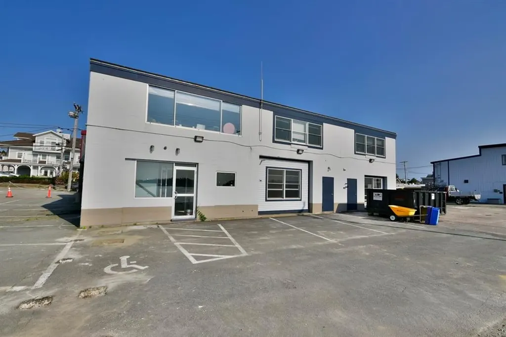 146 Aquidneck Avenue Middletown RI 02842