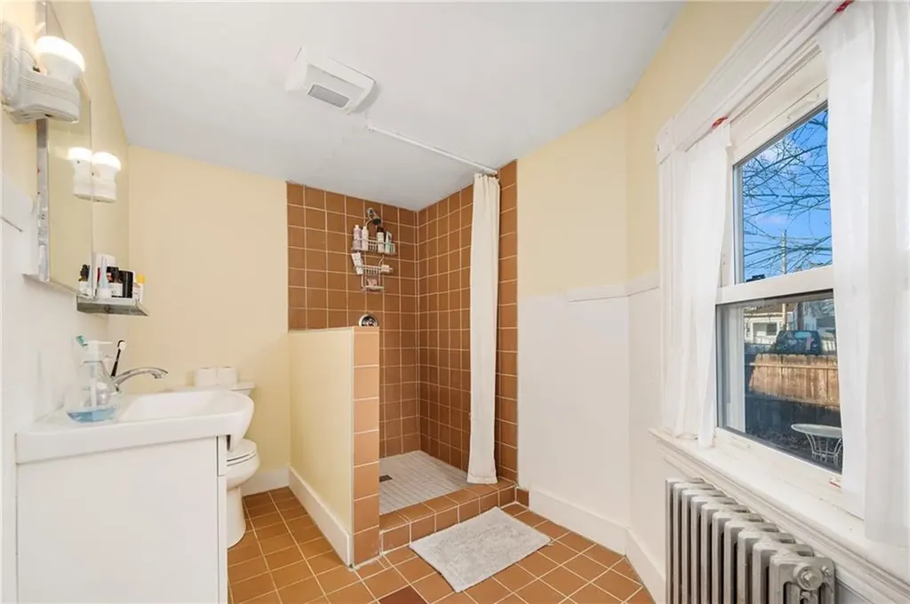 255 Alabama Avenue Providence RI 02905