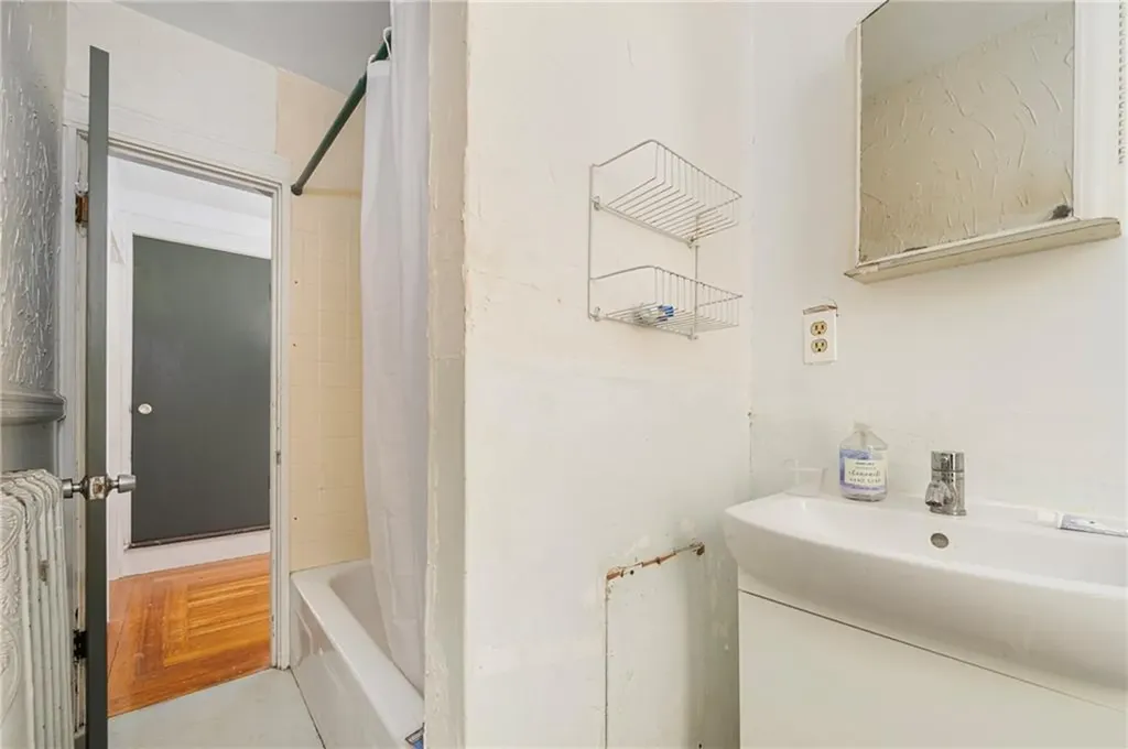 255 Alabama Avenue Providence RI 02905