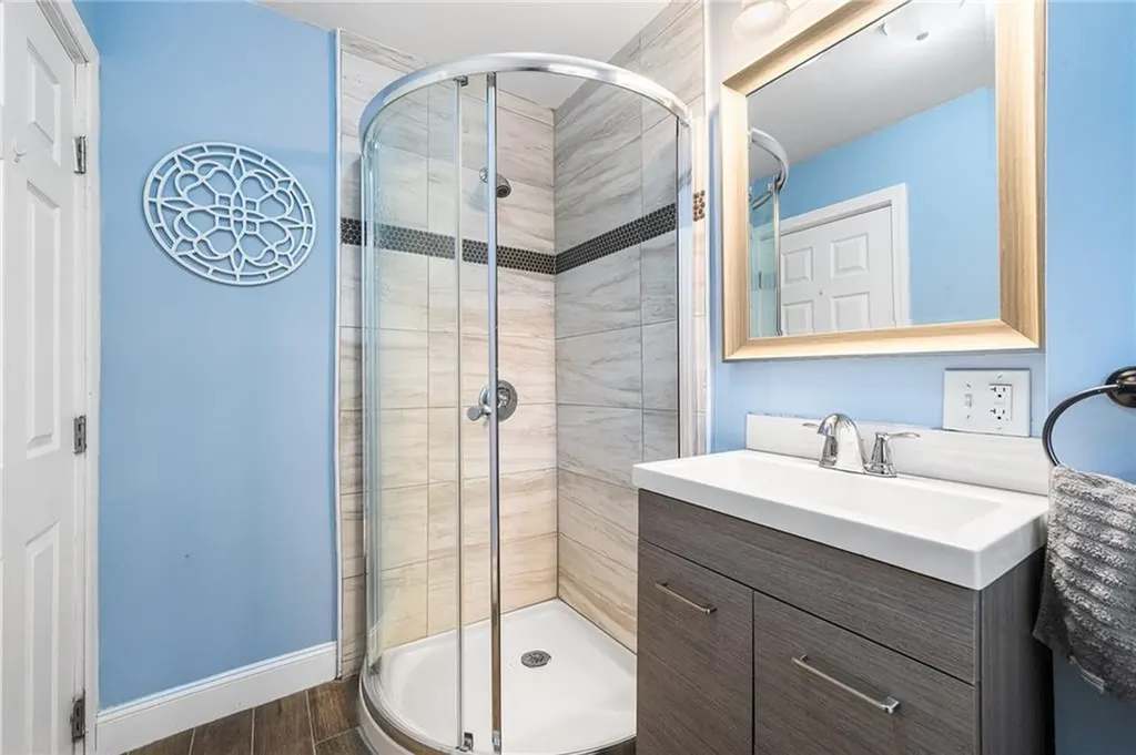 3 Roosevelt Drive Bristol RI 02809