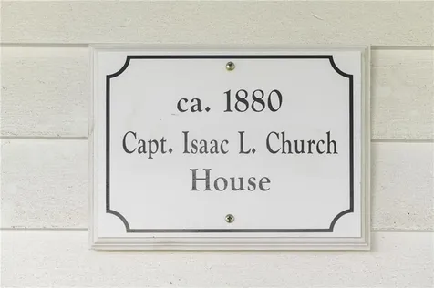 1660 Main Road Tiverton RI 02878