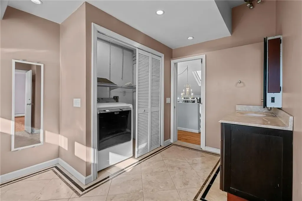 3 Hamilton Drive Johnston RI 02919