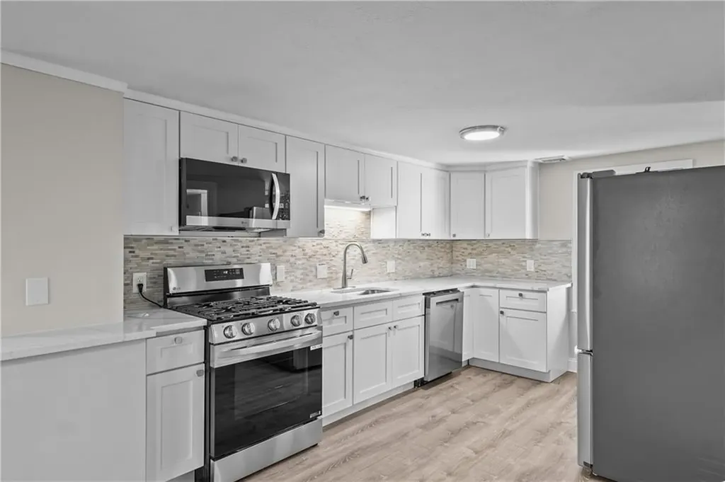 5 Maple Avenue Smithfield RI 02917