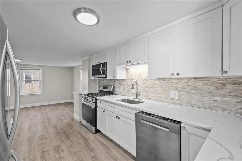 5 Maple Avenue Smithfield RI 02917