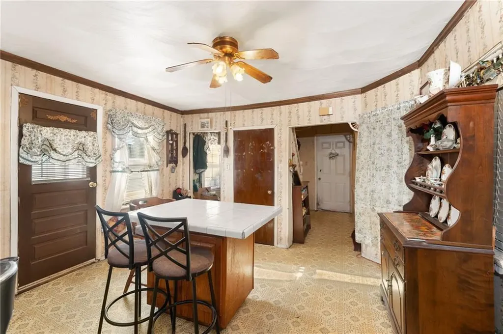 72 Stowe Avenue East Providence RI 02915