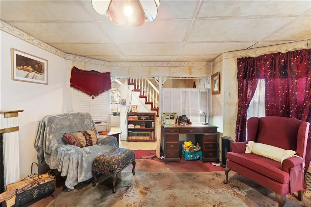 72 Stowe Avenue East Providence RI 02915