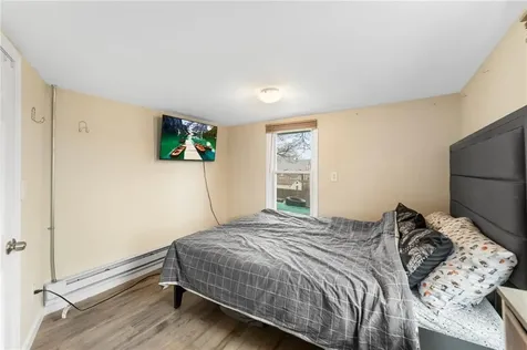 133 Abbott Avenue Warwick RI 02886