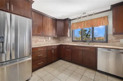 75 Meshanticut Valley Parkway Cranston RI 02920