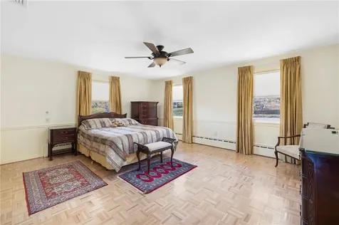 75 Meshanticut Valley Parkway Cranston RI 02920