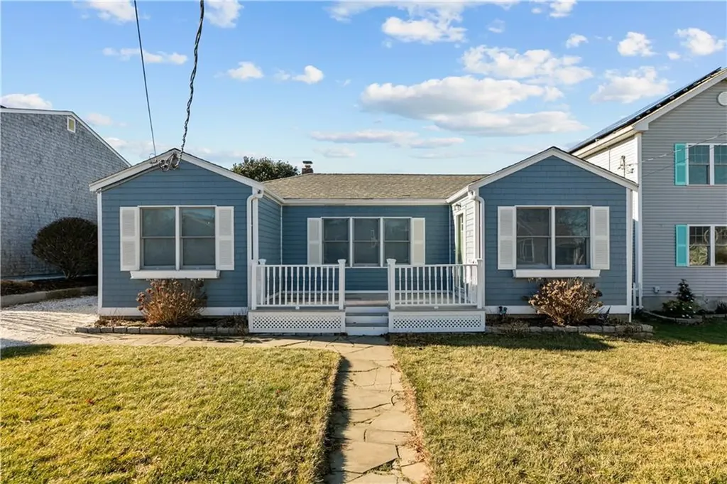 98 Foxboro Avenue Portsmouth RI 02871