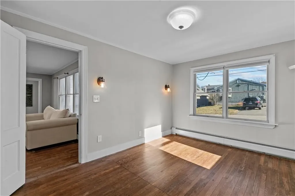 98 Foxboro Avenue Portsmouth RI 02871