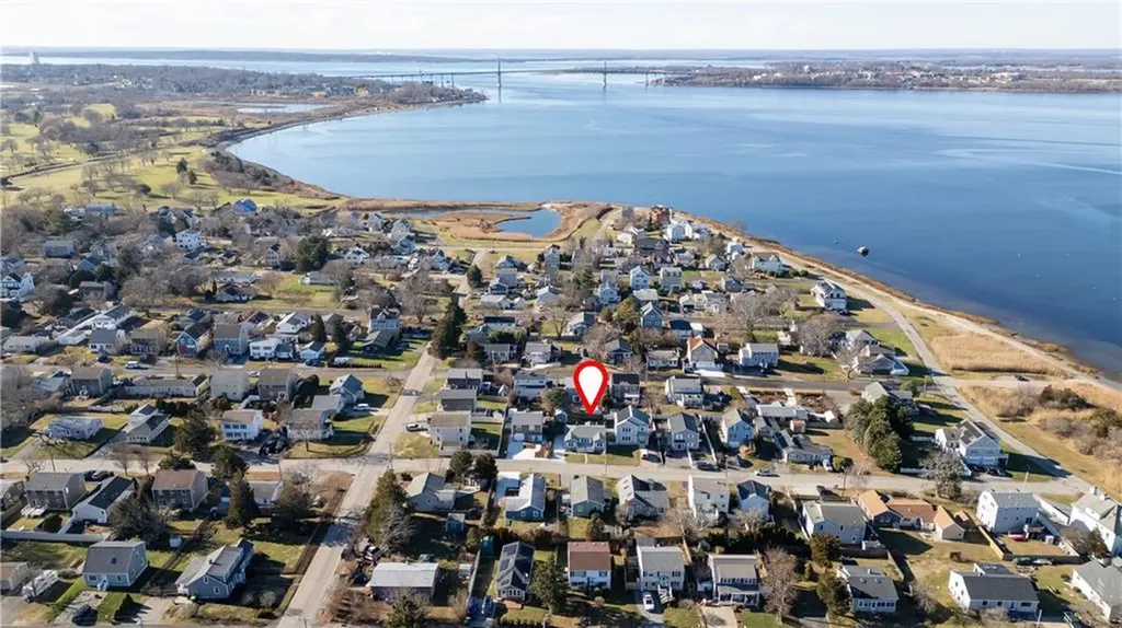 98 Foxboro Avenue Portsmouth RI 02871