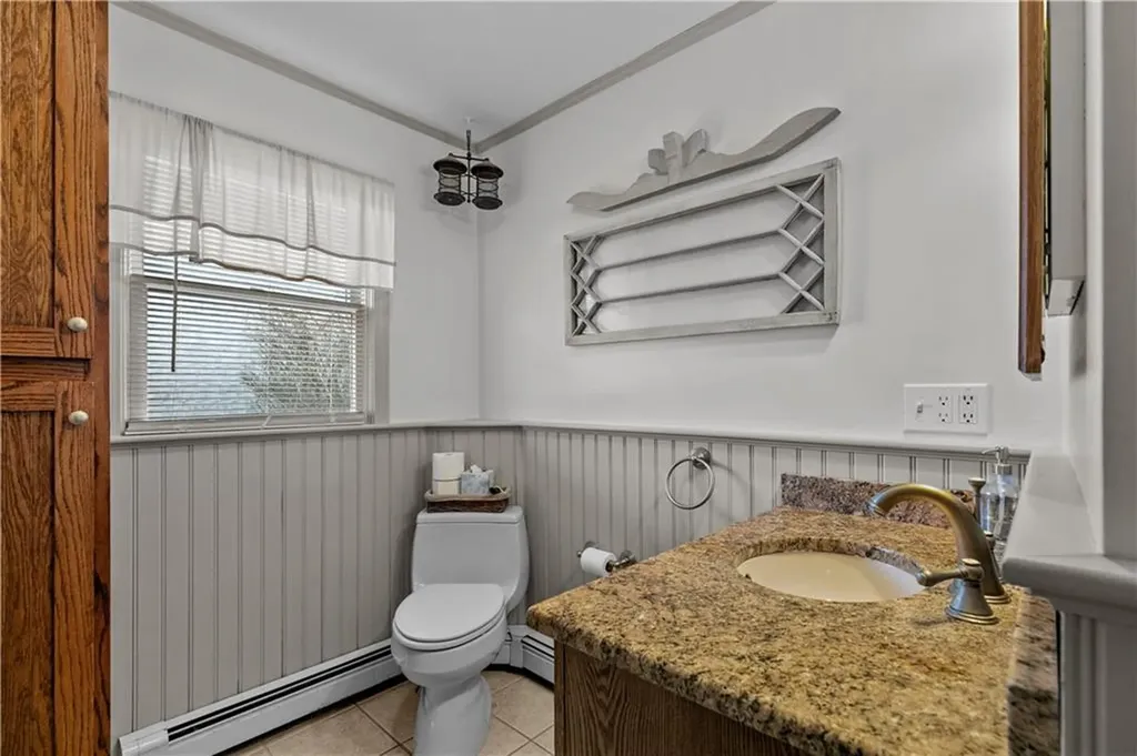 98 Foxboro Avenue Portsmouth RI 02871