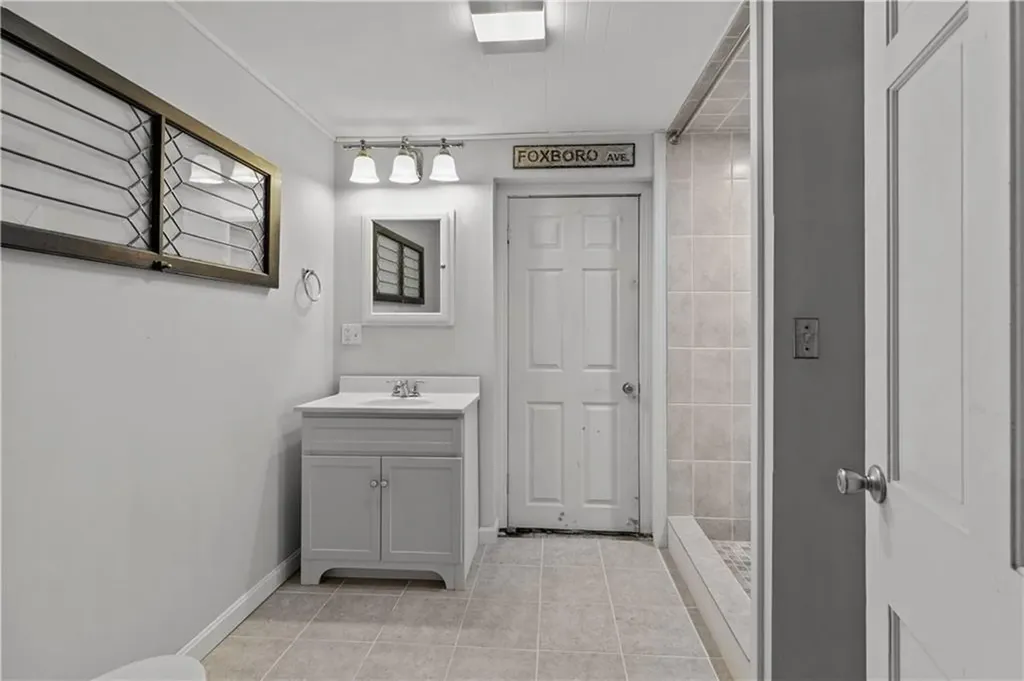 98 Foxboro Avenue Portsmouth RI 02871