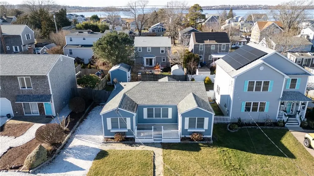 98 Foxboro Avenue Portsmouth RI 02871