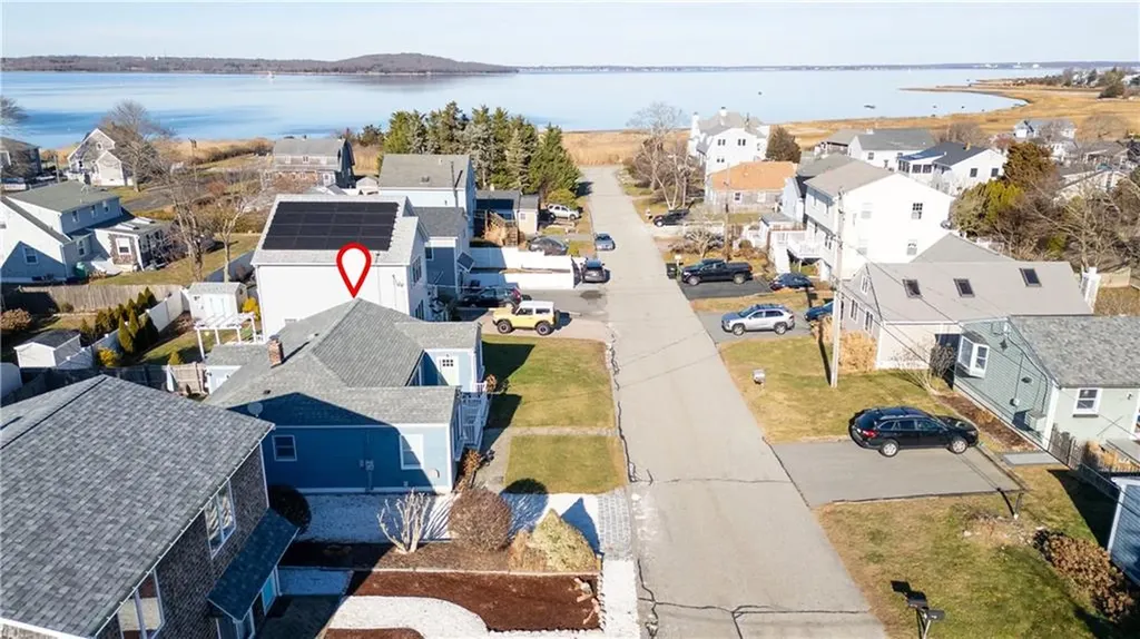 98 Foxboro Avenue Portsmouth RI 02871