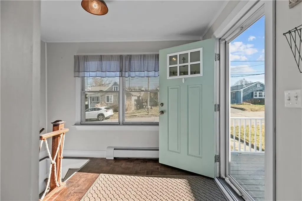 98 Foxboro Avenue Portsmouth RI 02871