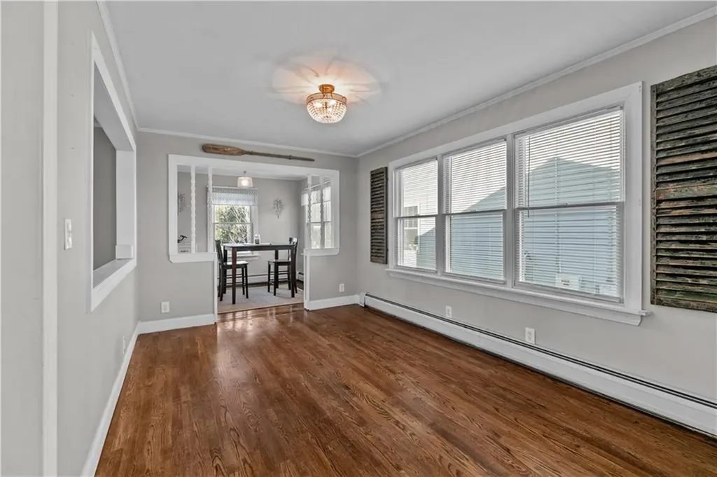 98 Foxboro Avenue Portsmouth RI 02871