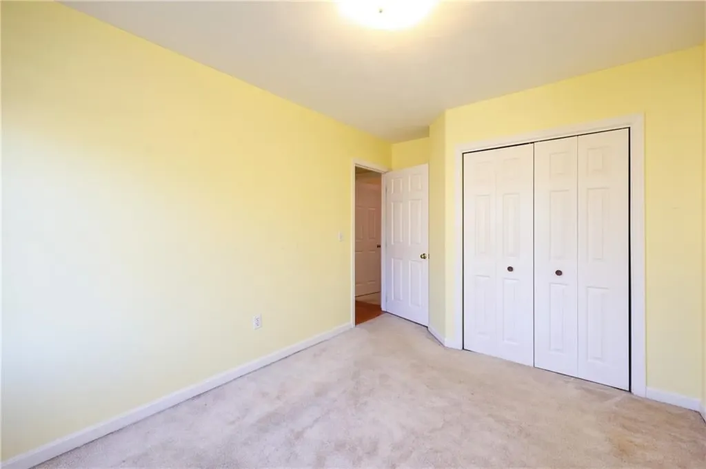 64 Catherine Street Bristol RI 02809