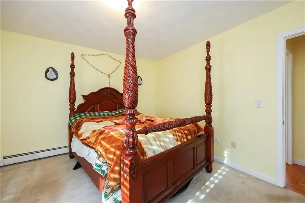 64 Catherine Street Bristol RI 02809