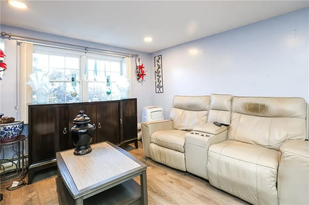 64 Catherine Street Bristol RI 02809