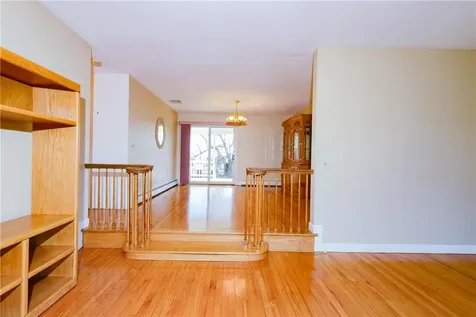 44 Lisa Terrace Portsmouth RI 02871