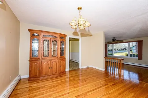 44 Lisa Terrace Portsmouth RI 02871